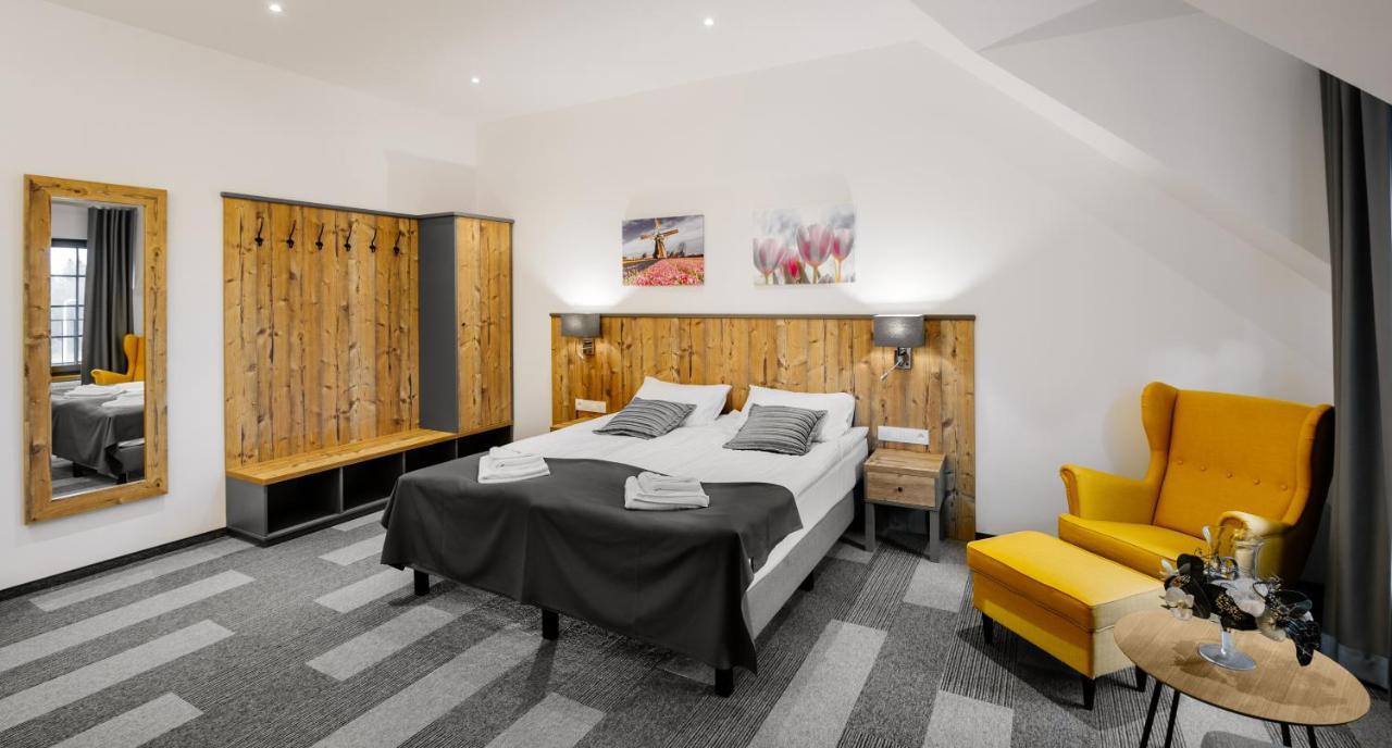 Hotel Nowa Holandia Elblag Esterno foto